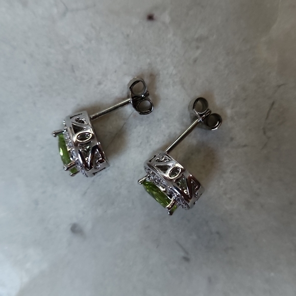 Peridot and CZ post earrings - Picture 5 of 8
